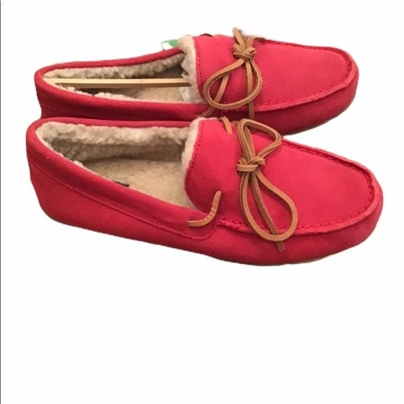 Lands’ End Red Suede Moccasin Slippers Size 5 - Picture 5 of 6